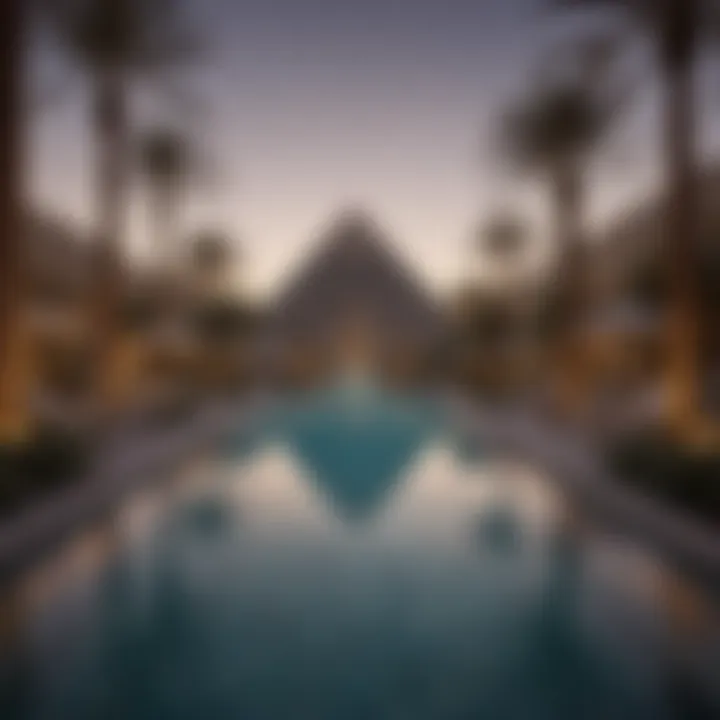 Luxor Hotel Pyramid - Pool Oasis